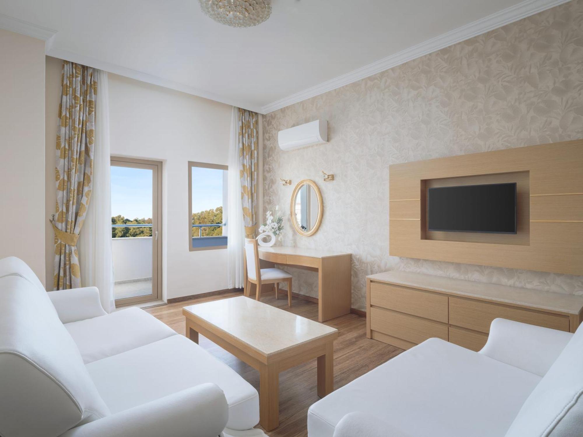 Selectum Noa Belek Hotel Exterior photo