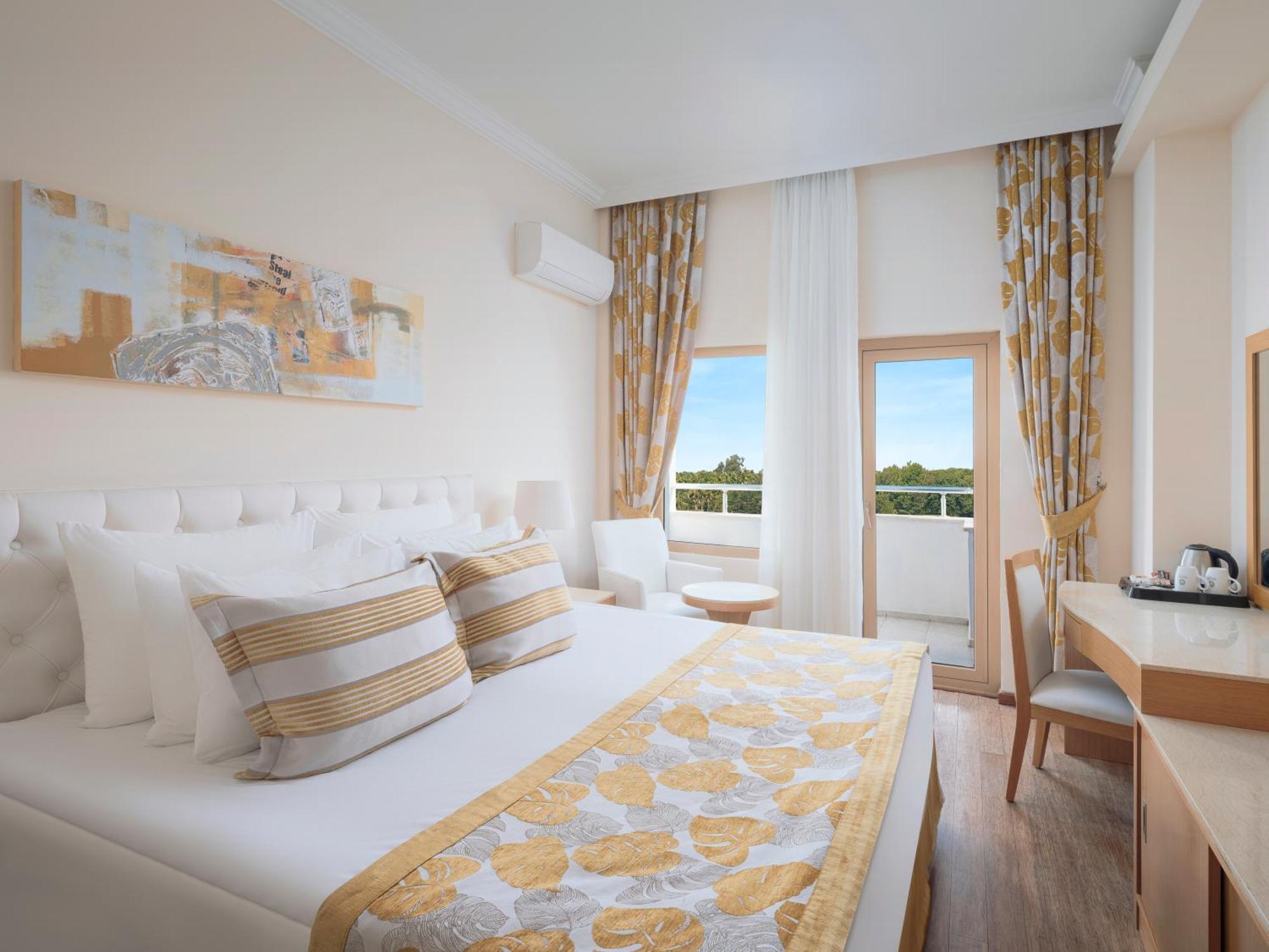 Selectum Noa Belek Hotel Exterior photo
